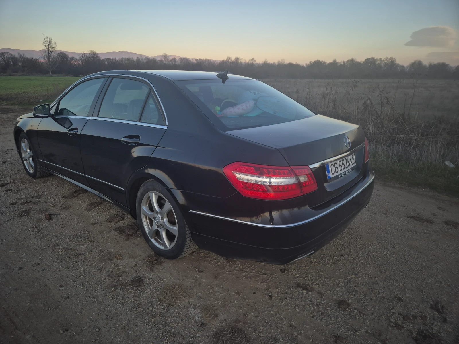 Mercedes-Benz E 220  - изображение 4