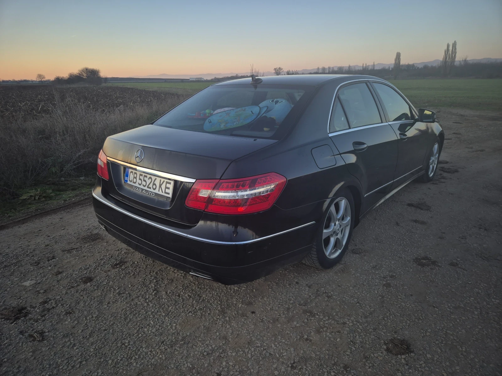 Mercedes-Benz E 220  - изображение 3