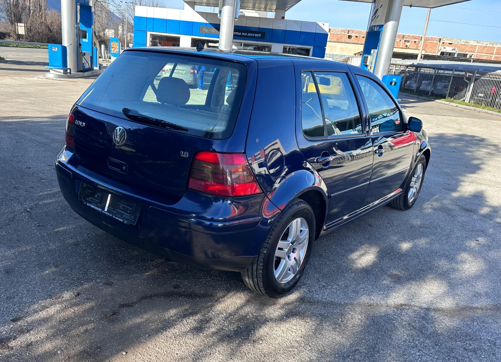 VW Golf 1.4i - РЕАЛНИ КИЛОМЕТРИ - УНИКАТ - изображение 5