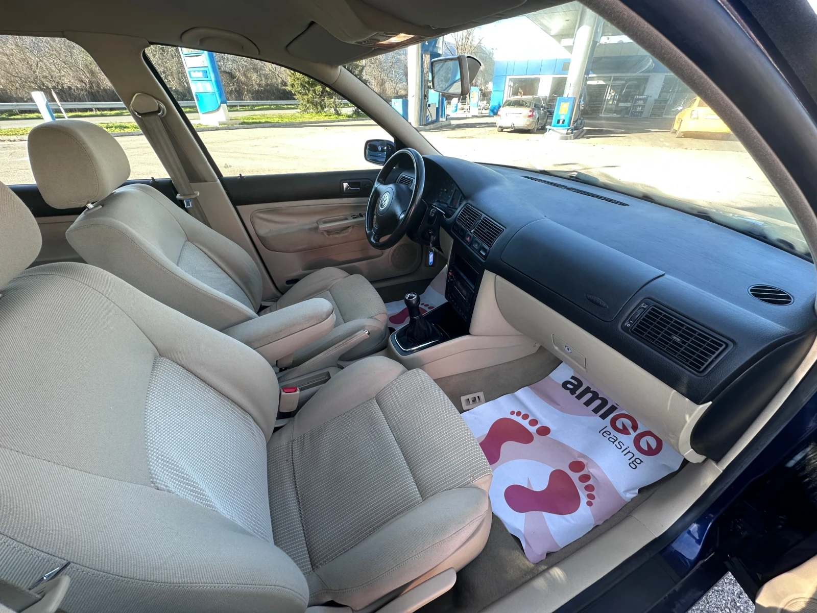 VW Golf 1.4i - РЕАЛНИ КИЛОМЕТРИ - УНИКАТ - изображение 10