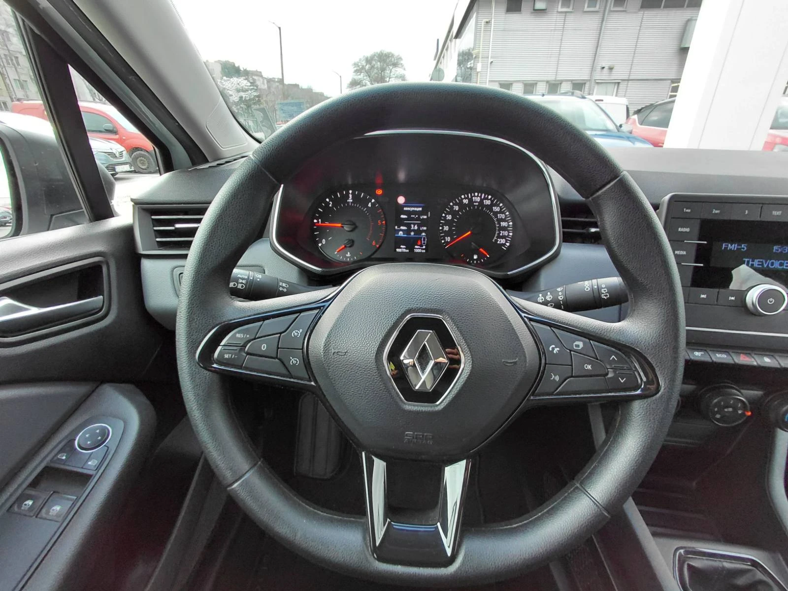 Renault Clio 1.5 dCi/85k.c./Life - изображение 9