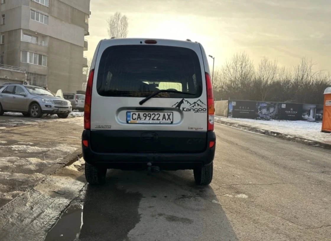Renault Kangoo 1.9 DCi 4x4, снимка 3 - Автомобили и джипове - 53662612
