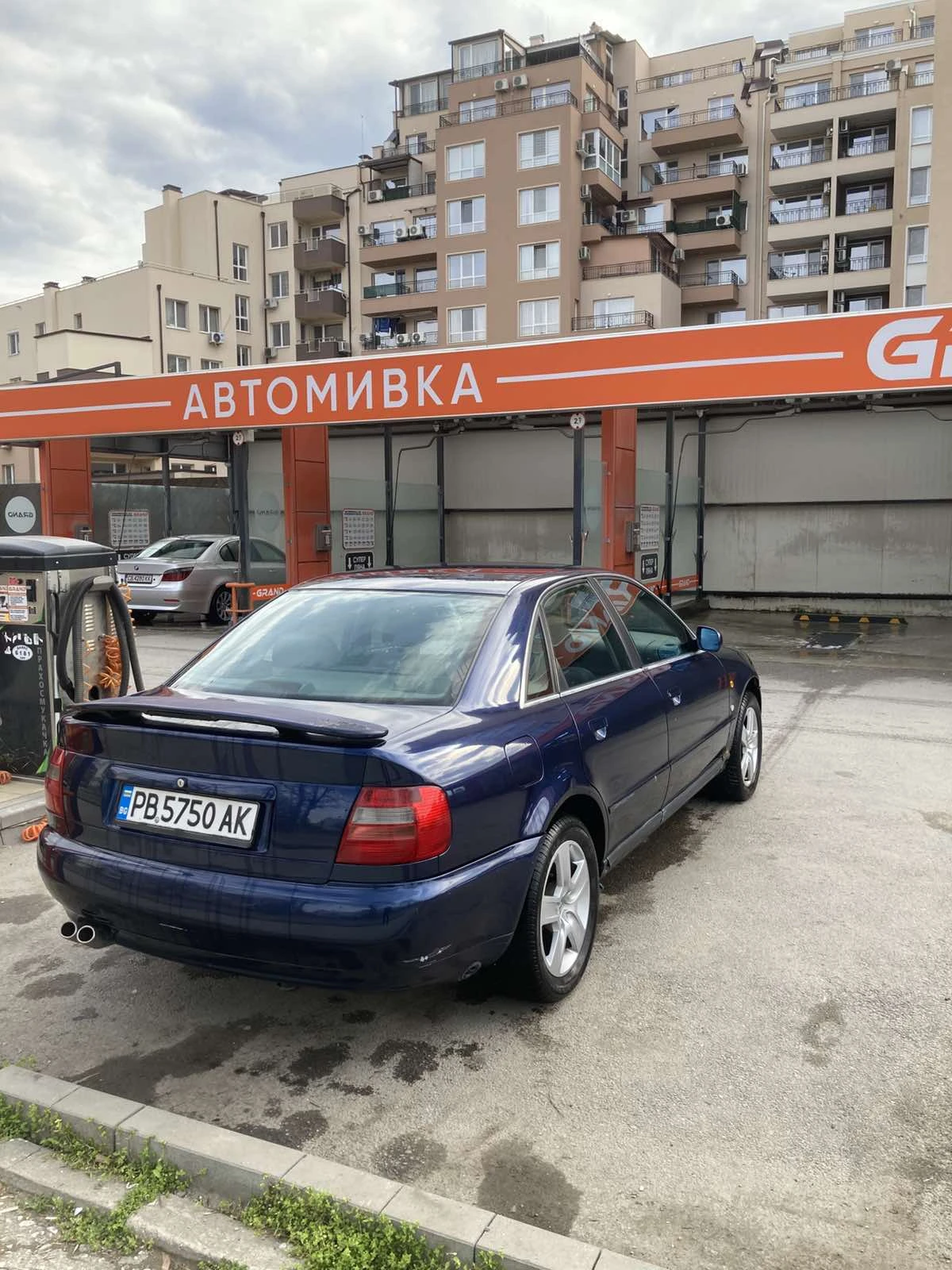Audi A4 2.6, снимка 2 - Автомобили и джипове - 54026820