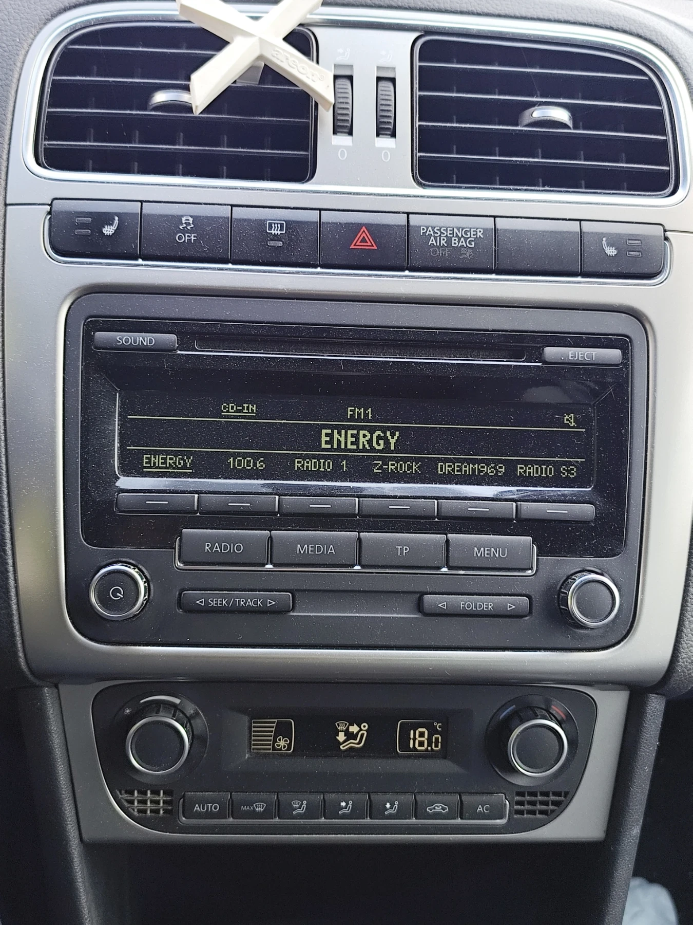 VW Polo, снимка 10 - Автомобили и джипове - 54264422