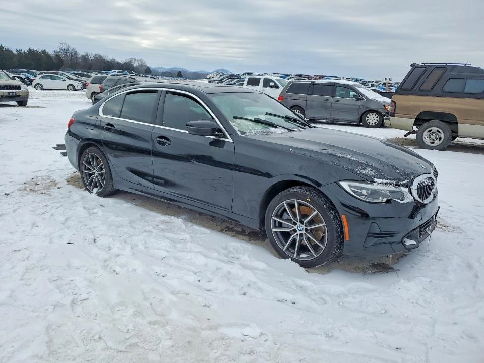 BMW 320, снимка 4 - Автомобили и джипове - 54642377