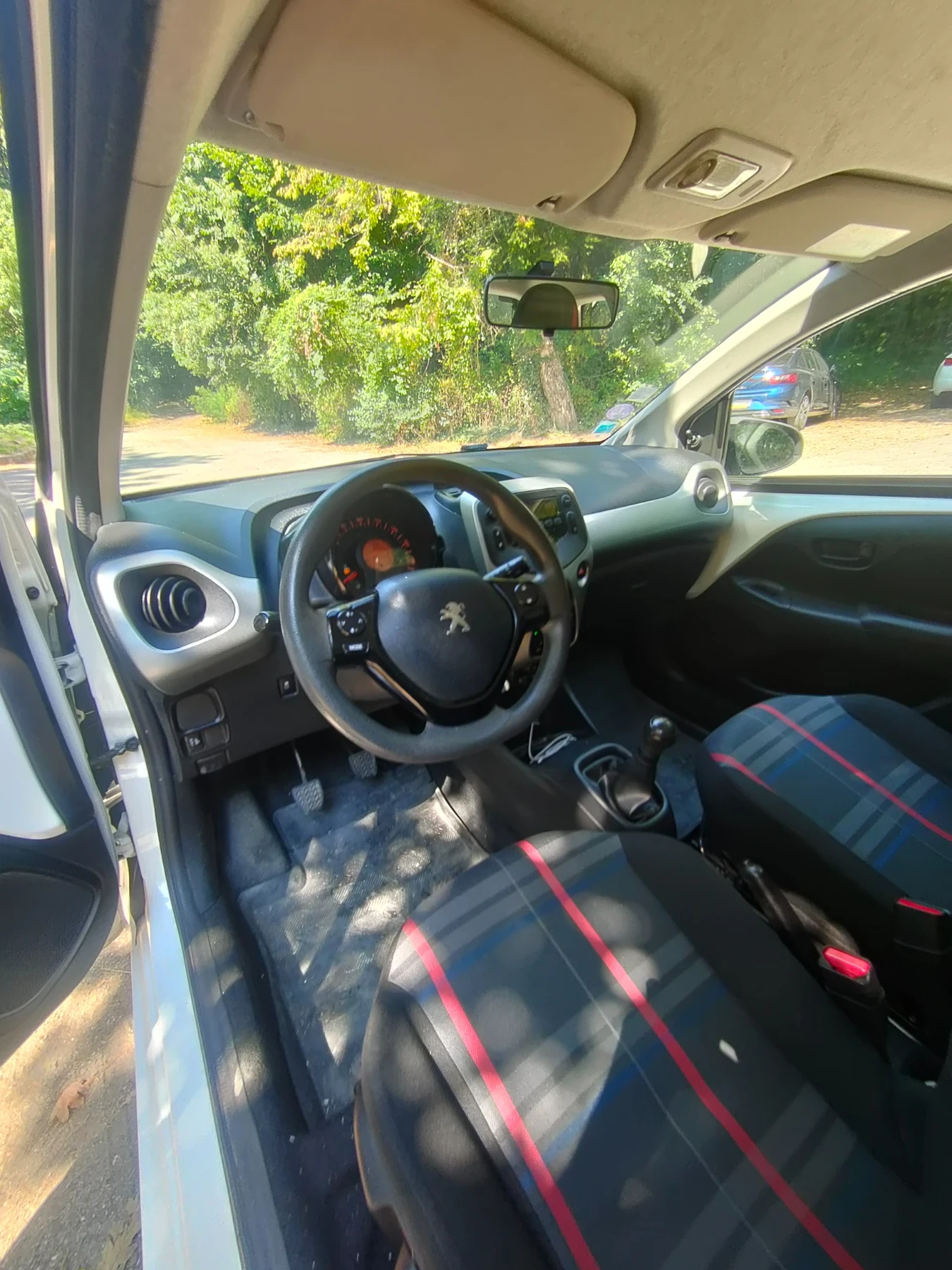 Peugeot 108, снимка 9 - Автомобили и джипове - 55570798