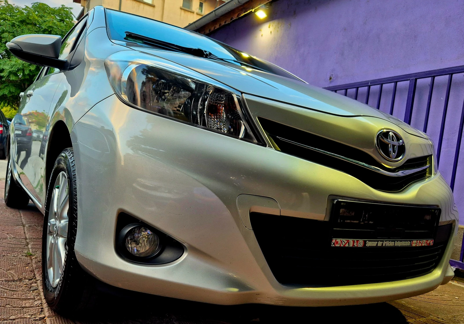 Toyota Yaris 1.33ivvt-6speed-верига-нави- japan, снимка 3 - Автомобили и джипове - 55579789
