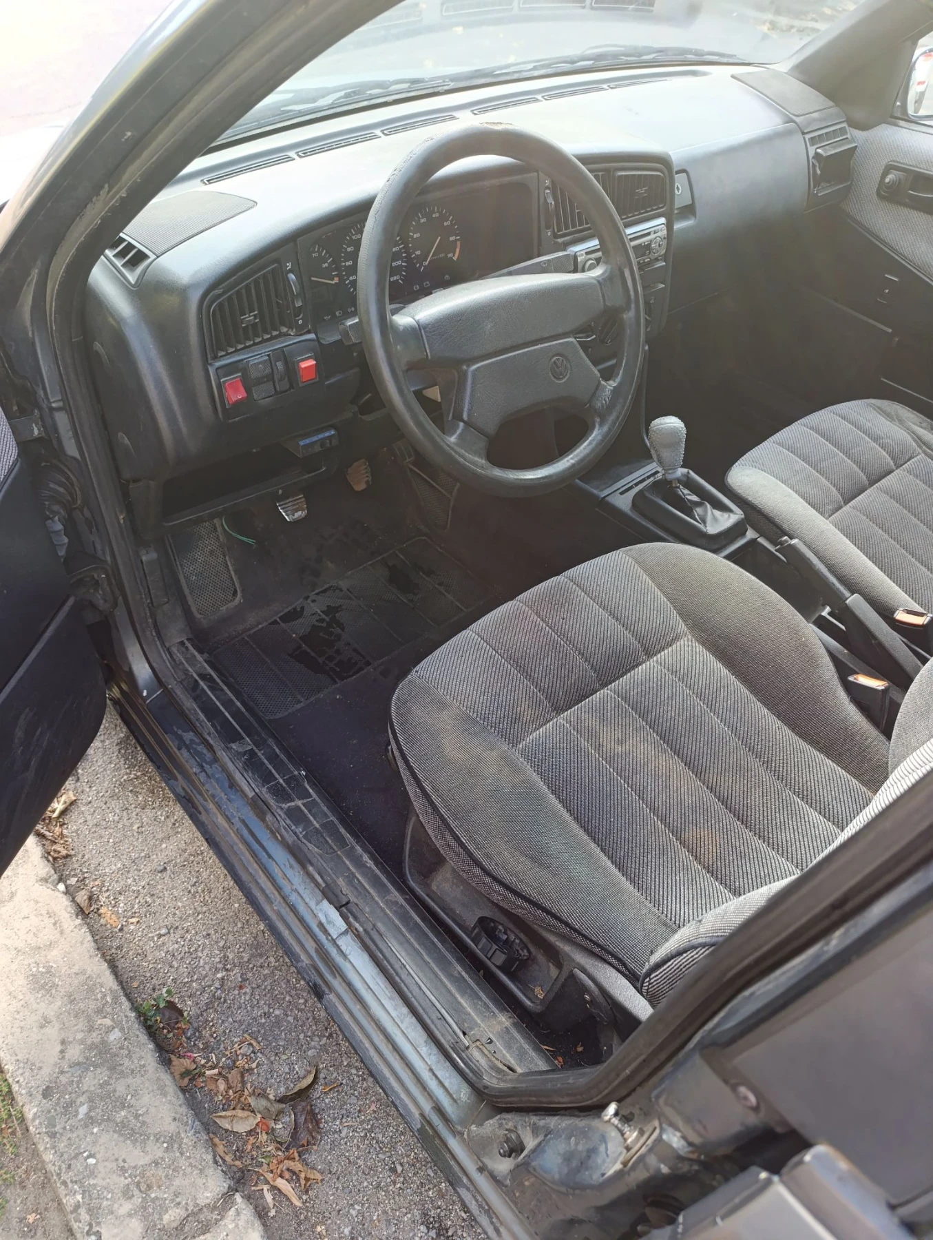 VW Passat, снимка 7 - Автомобили и джипове - 55804315