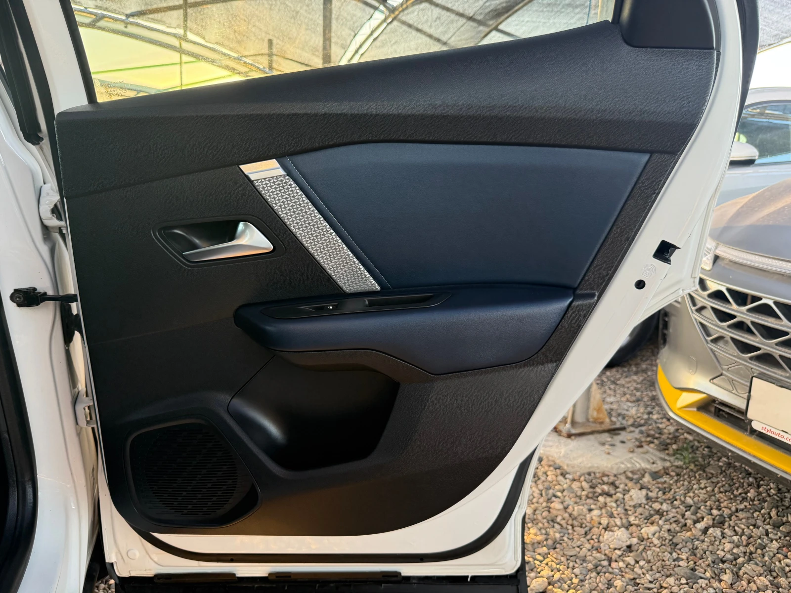Citroen C4, снимка 14 - Автомобили и джипове - 55992698