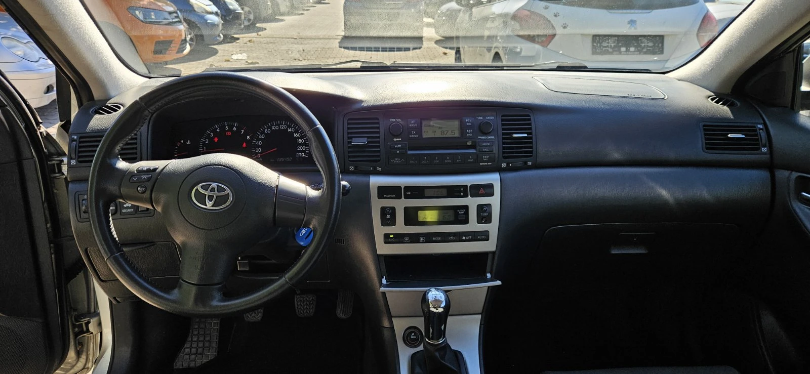 Toyota Corolla 1.4 бензин, снимка 7 - Автомобили и джипове - 56529922