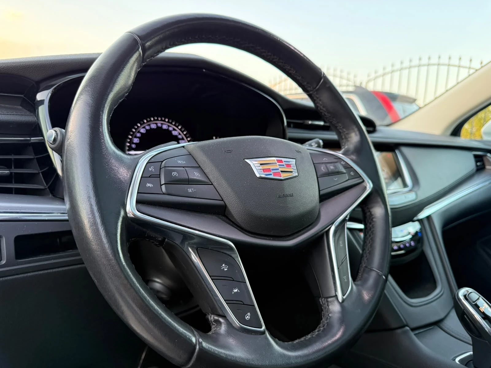 Cadillac XT5, снимка 10 - Автомобили и джипове - 56638058