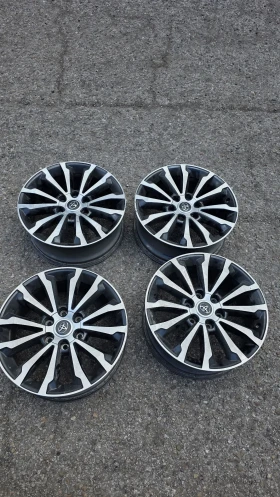 Toyota Land cruiser Premium / Luxury, снимка 17