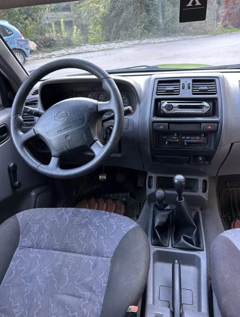 Nissan Terrano 2.4 Газов инж. Повдигнат, снимка 10 - Автомобили и джипове - 48004524