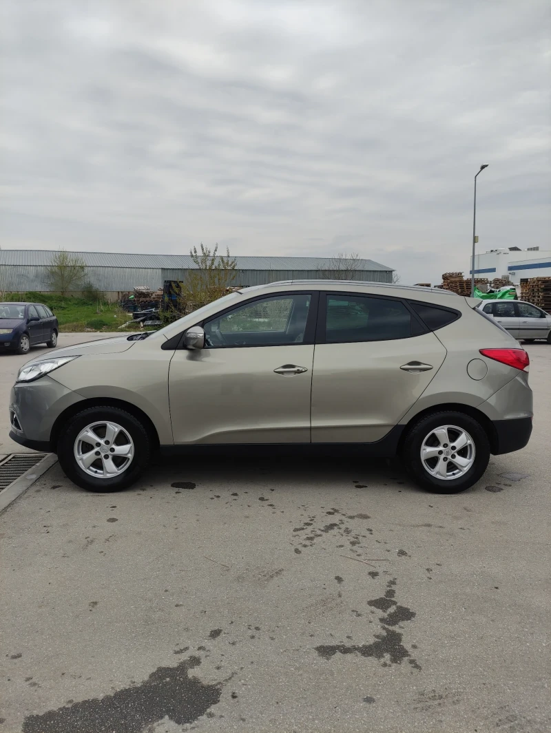 Hyundai IX35 2.0 4?4 AUT 163х.км., снимка 2 - Автомобили и джипове - 50278713