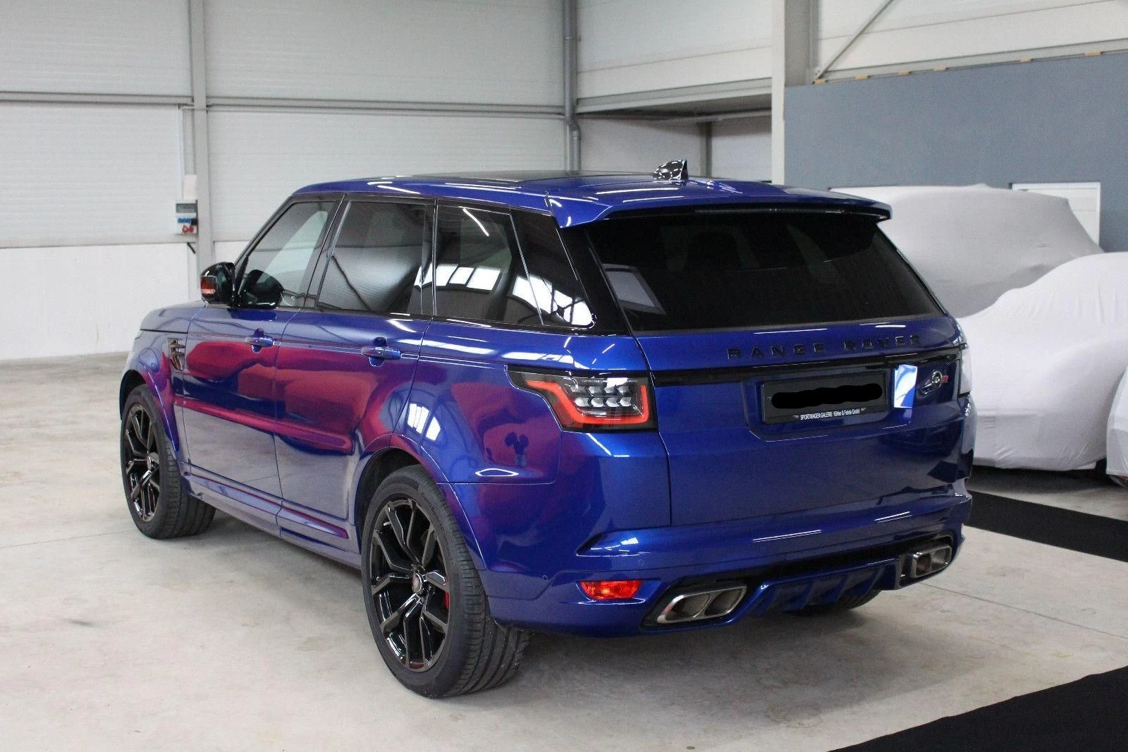 Land Rover Range Rover Sport Range Rover Sport SVR Carbon Edition, 360  - изображение 3