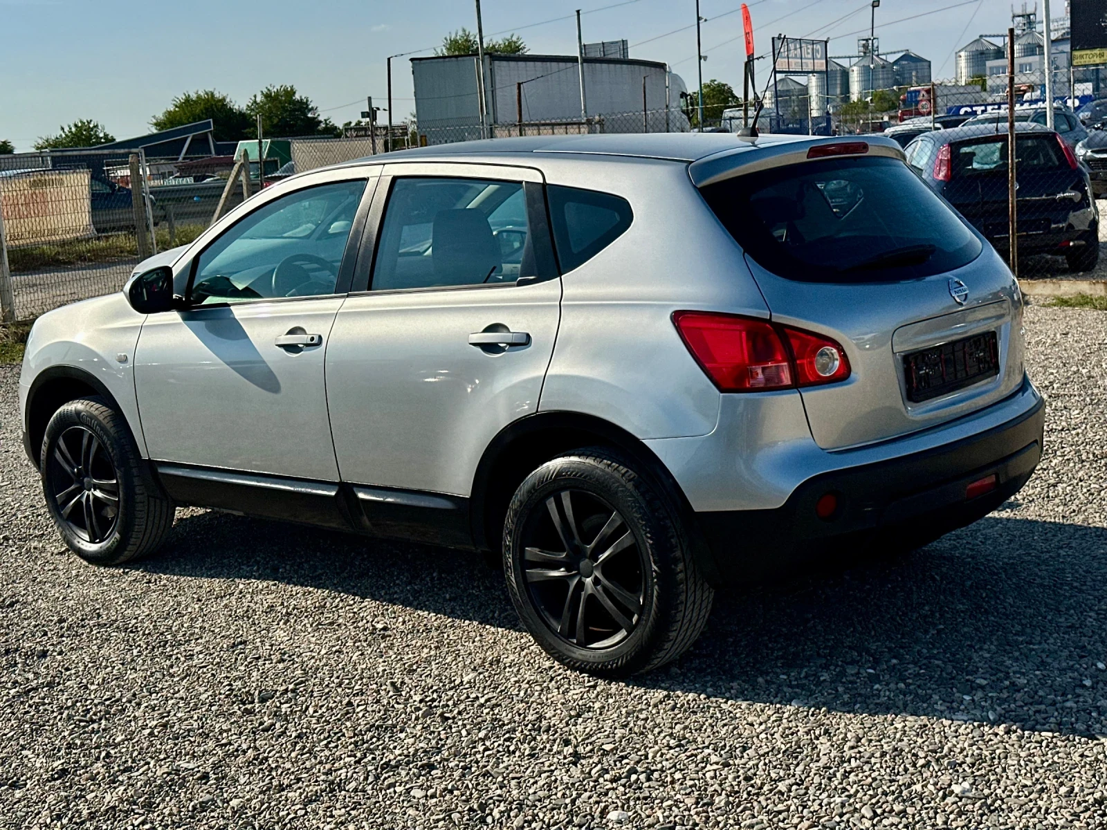 Nissan Qashqai 2.0 DCi* 4x4* 150kc - изображение 6