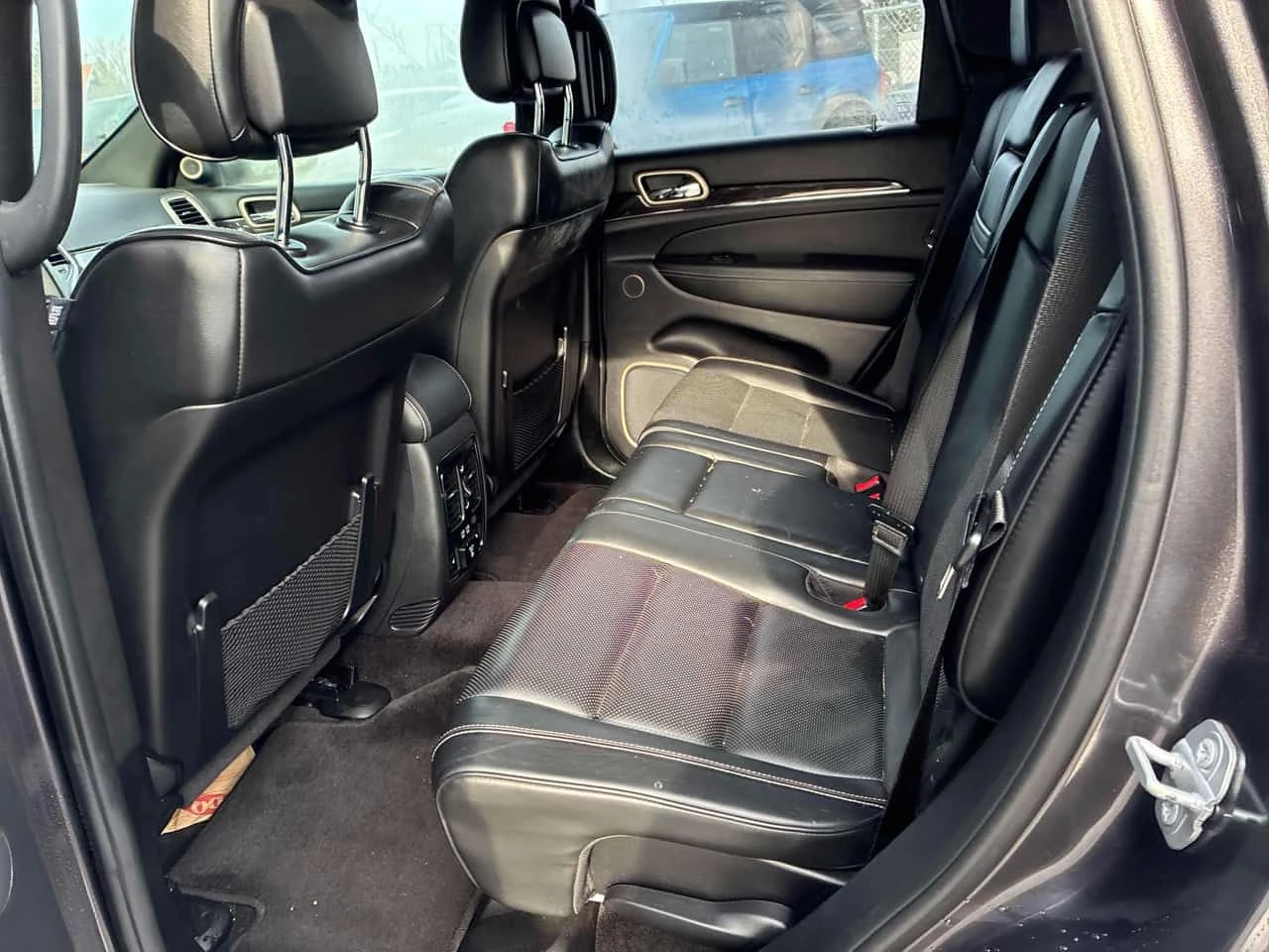 Jeep Grand cherokee Overland/CARFAX/ПОДГРЕВИ/ШИБИДАХ/KEYLESS, снимка 11 - Автомобили и джипове - 53746430