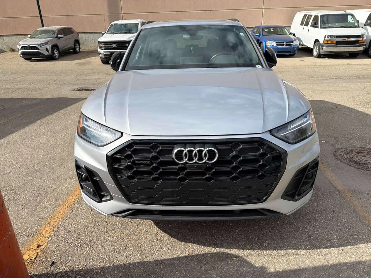 Audi Q5 * Progressiv * ДИСТРОНИК * 360 * S LINE , снимка 6 - Автомобили и джипове - 54460393