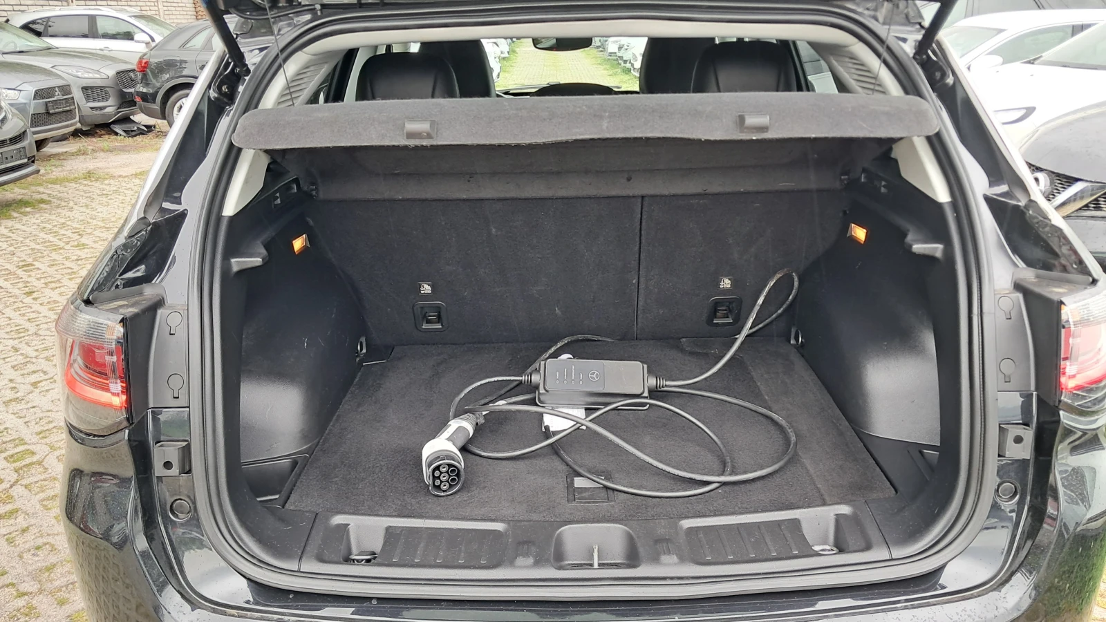 Jeep Compass 4Х4 FULL РЕАЛ КМ ИЗКЛЮЧИТЕЛН СЕРВ КНИЖ КОЖА КАМЕРА, снимка 17 - Автомобили и джипове - 54554659