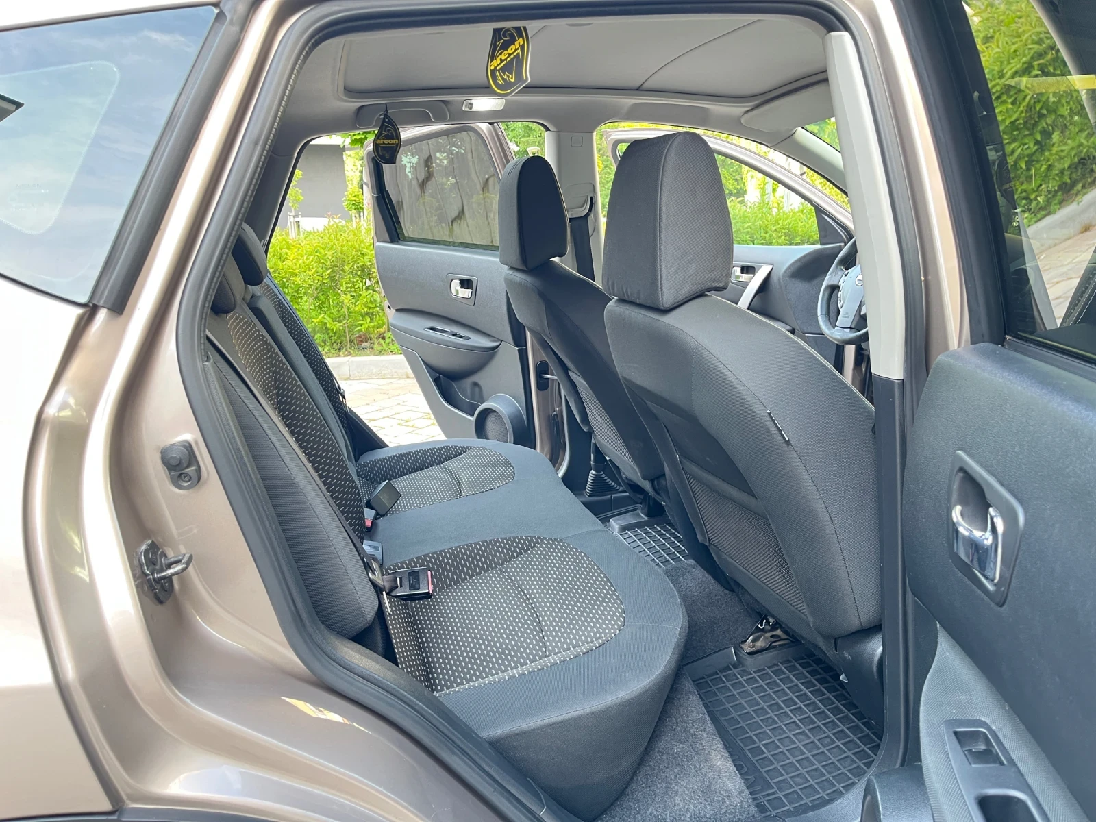 Nissan Qashqai 2.0D/150/4X4/2008/ГОДИНА, снимка 14 - Автомобили и джипове - 54859760