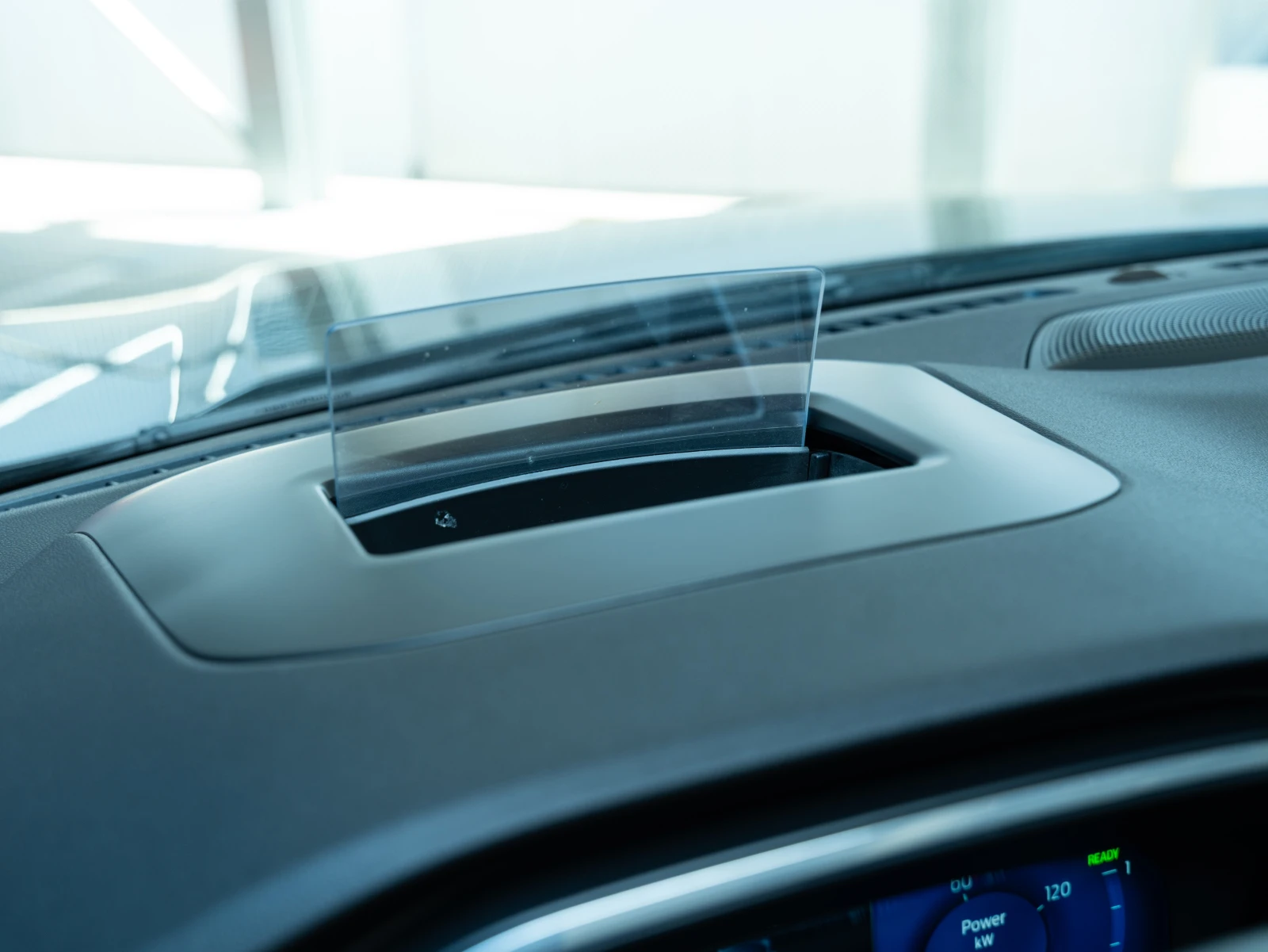 Ford Kuga TITANIUM 2.5 PHEV, снимка 17 - Автомобили и джипове - 54952925