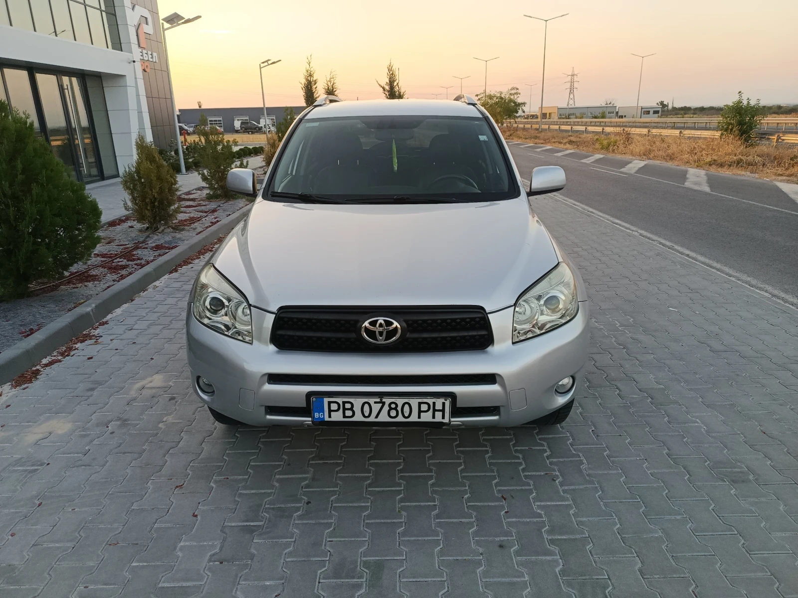 Toyota Rav4 2.2d4d 4x4, снимка 7 - Автомобили и джипове - 55967113