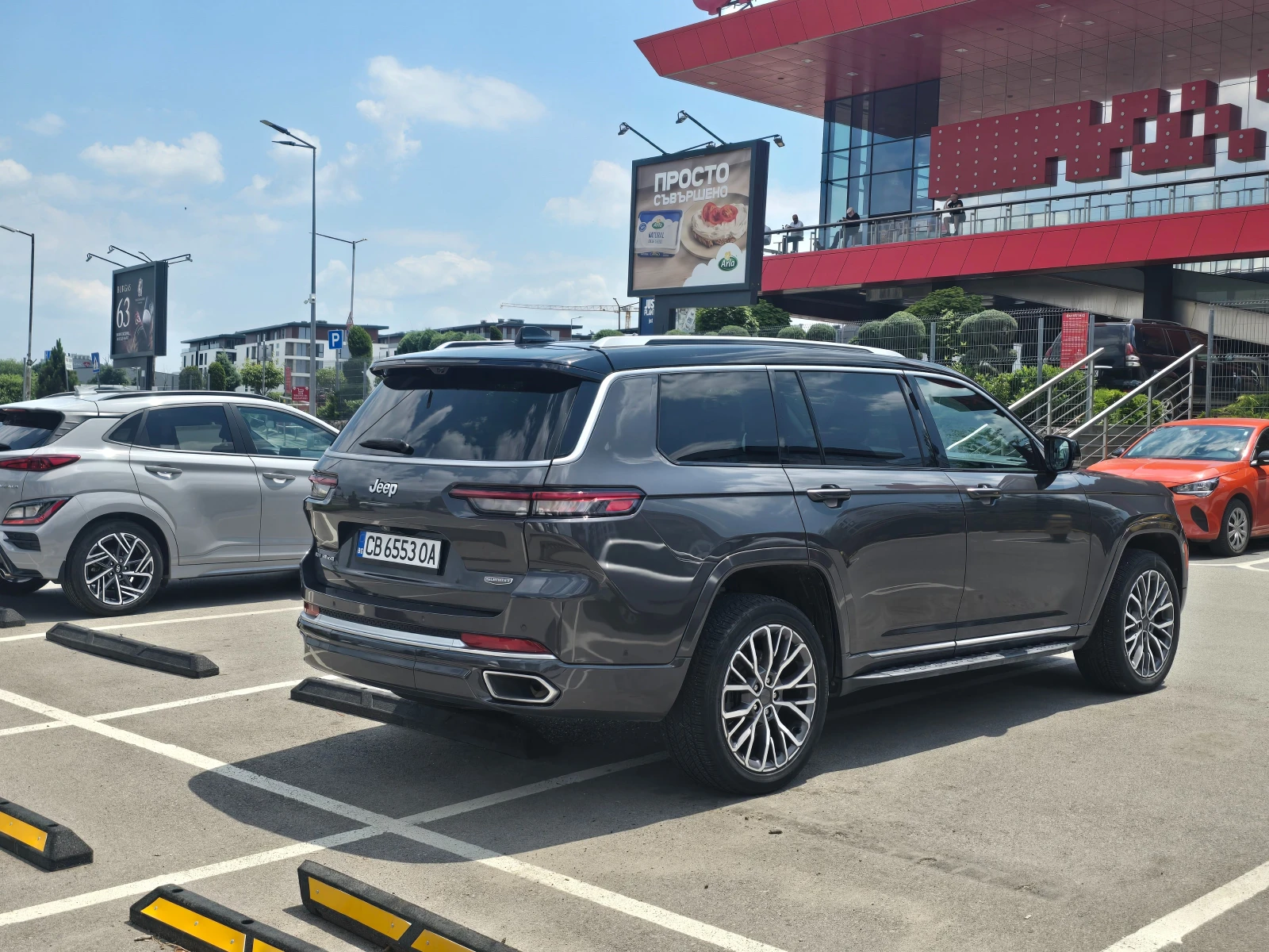 Jeep Grand cherokee L, V8, 5.7 WL SUMMIT RESERVE_ LPG, снимка 15 - Автомобили и джипове - 56214057