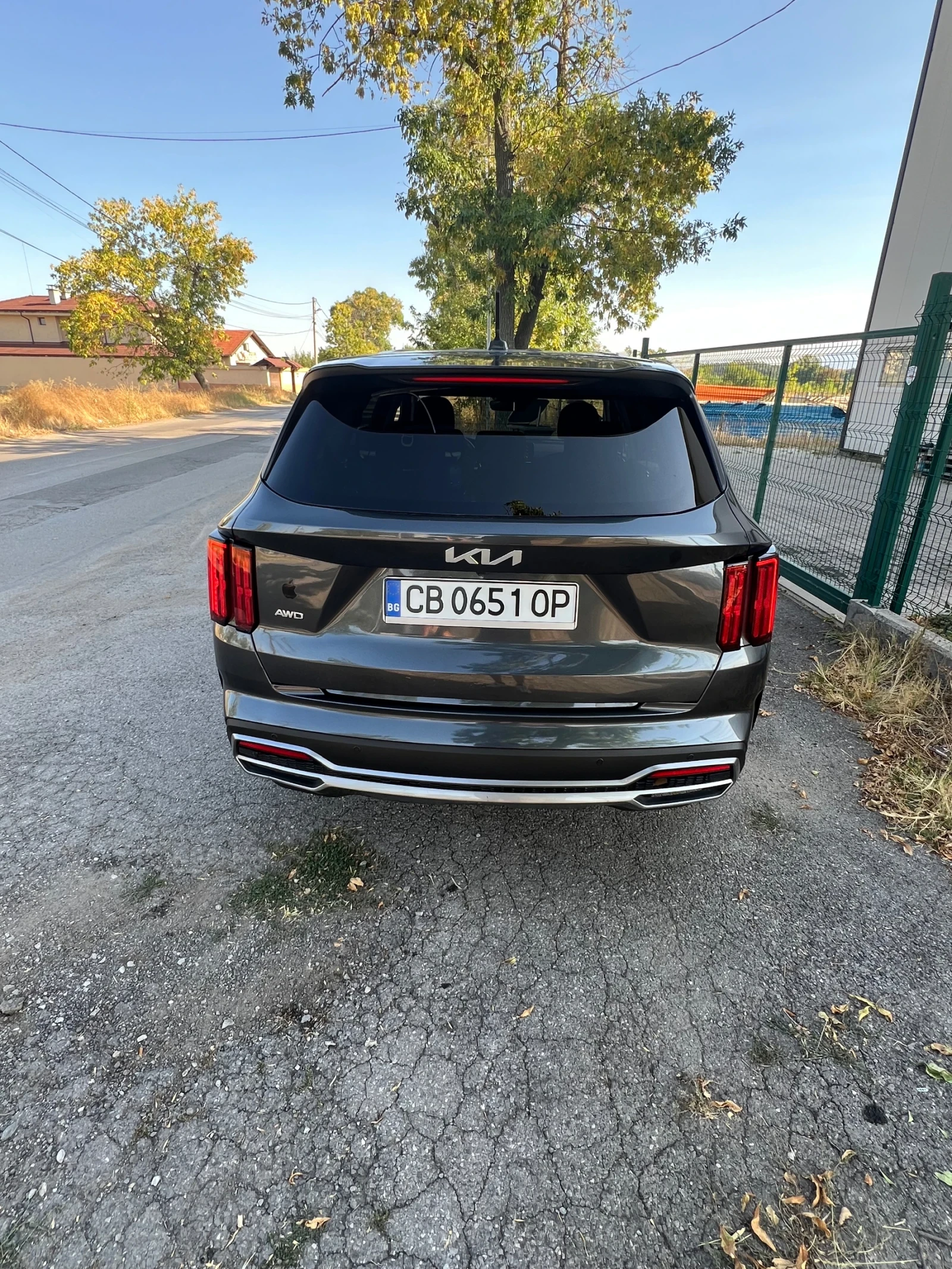 Kia Sorento Kia Соренто 2.5    6+ 1 , снимка 4 - Автомобили и джипове - 56606343