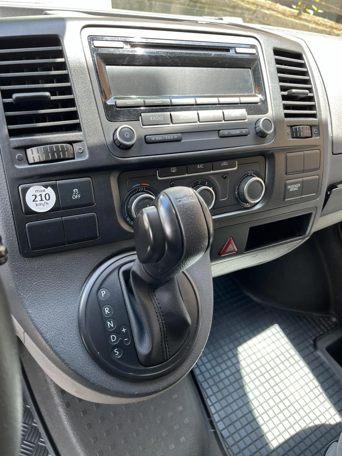 VW T6  - изображение 9