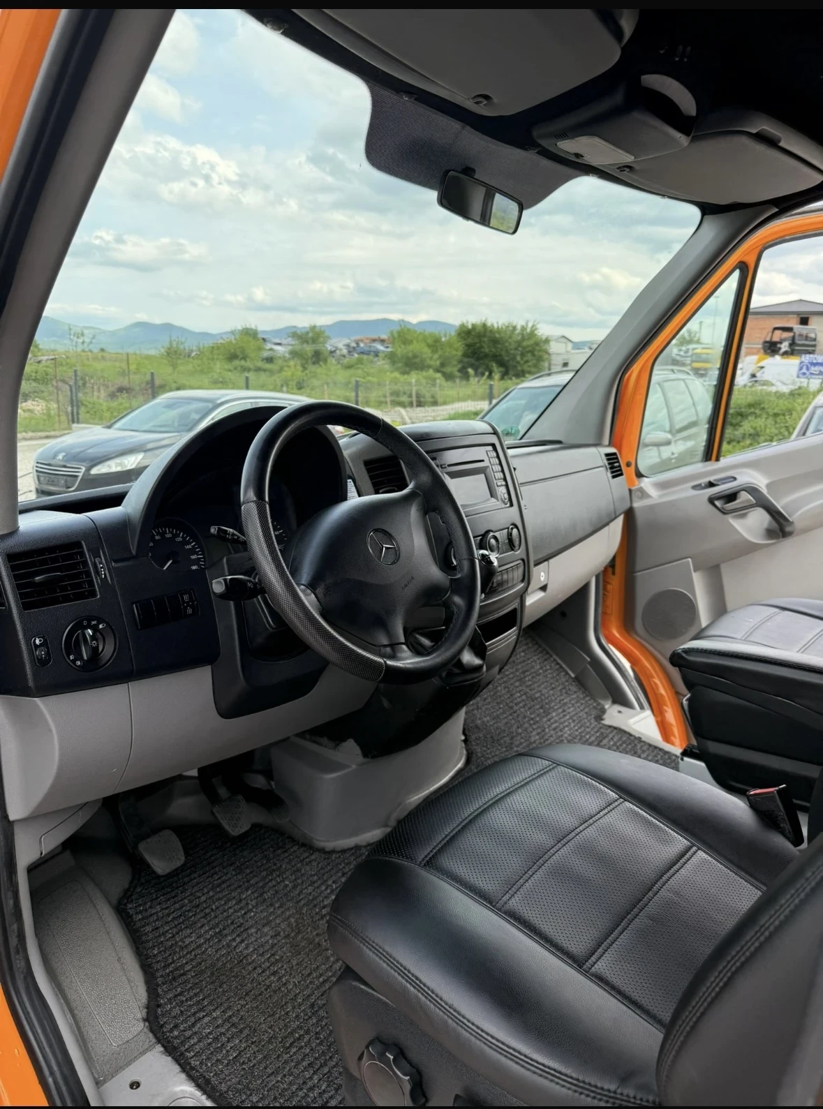 Mercedes-Benz Sprinter 318, снимка 11 - Бусове и автобуси - 54207568