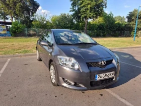 Toyota Auris - 2500 € / 4889.57 лв. - 71121846 3