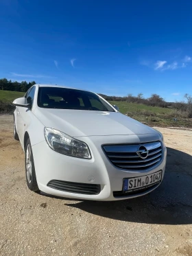 Opel Insignia 1.8 - 5300 € / 10365.90 лв. - 72393821 2