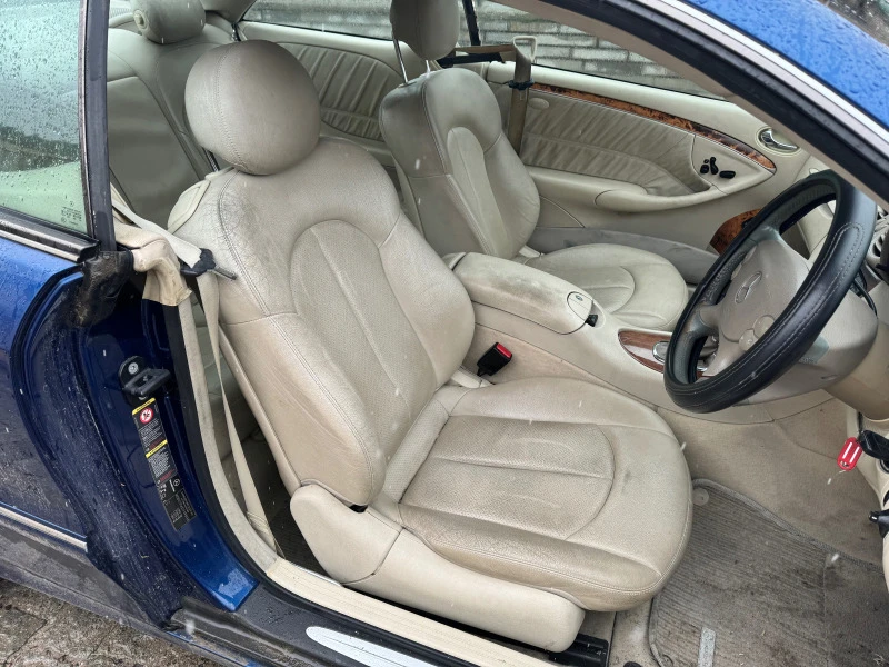 Mercedes-Benz CLK 320 Бензин 218к.с На Части, снимка 10 - Автомобили и джипове - 47460327