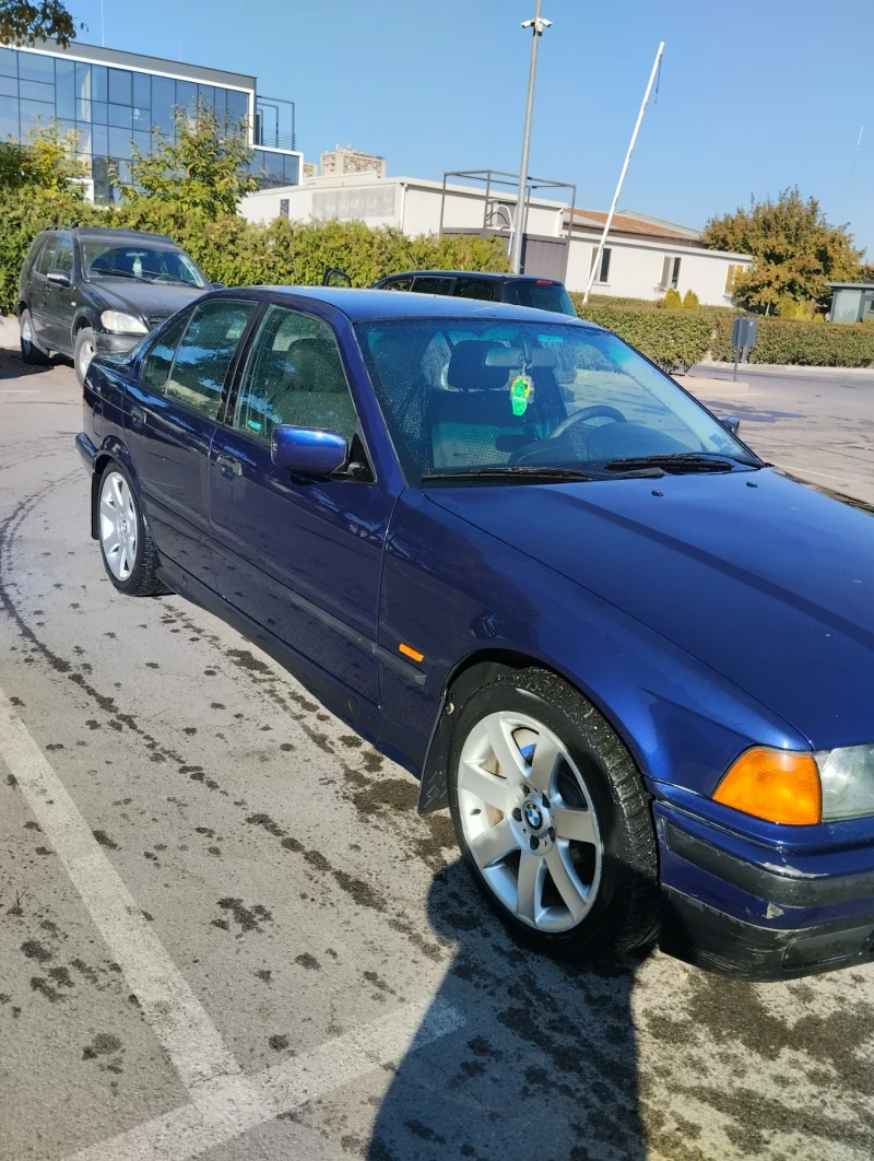 BMW 318, снимка 2 - Автомобили и джипове - 47766669