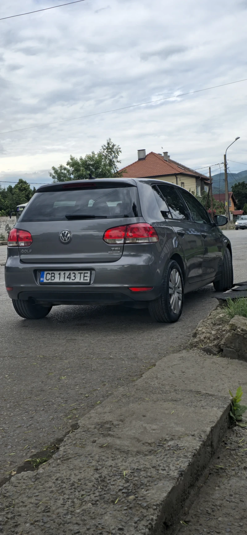 VW Golf 1.2TSI 105к.с., снимка 3 - Автомобили и джипове - 48008107