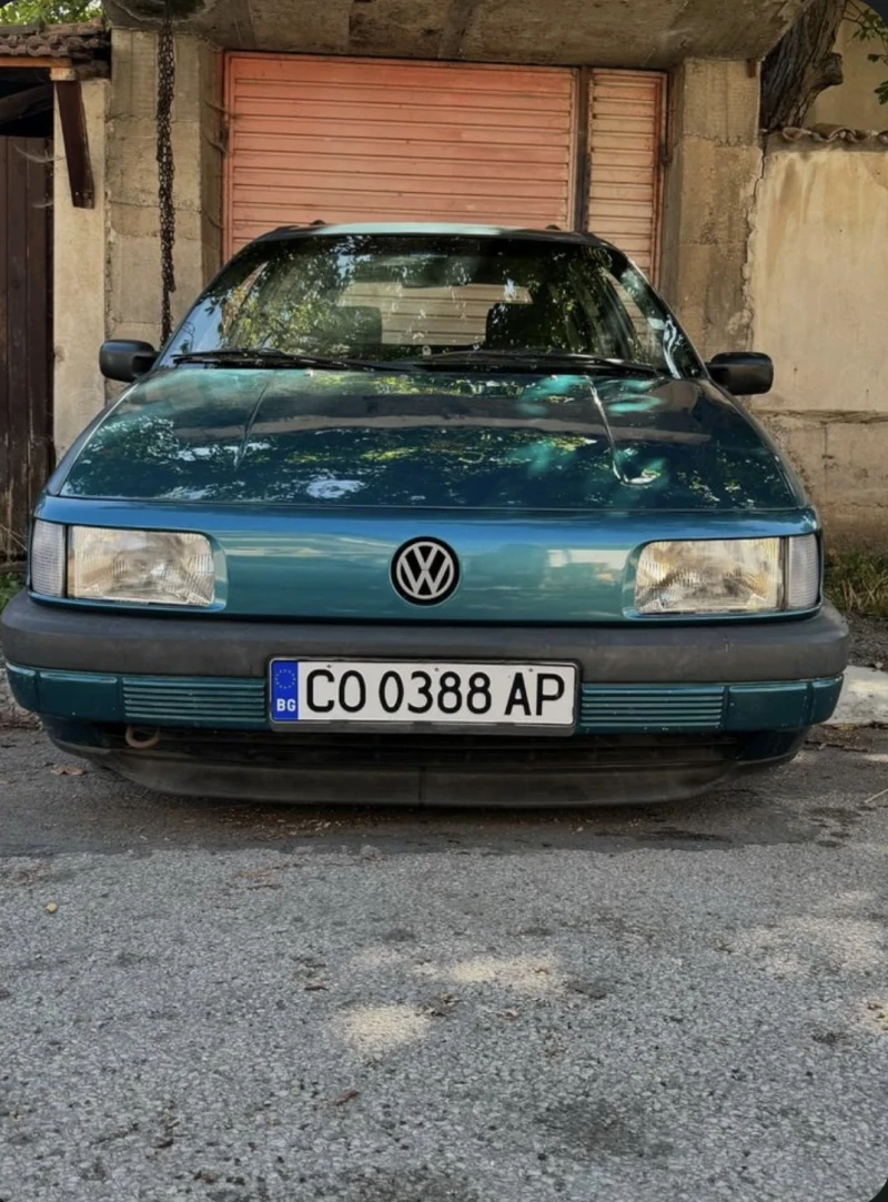 VW Passat, снимка 1 - Автомобили и джипове - 48458207