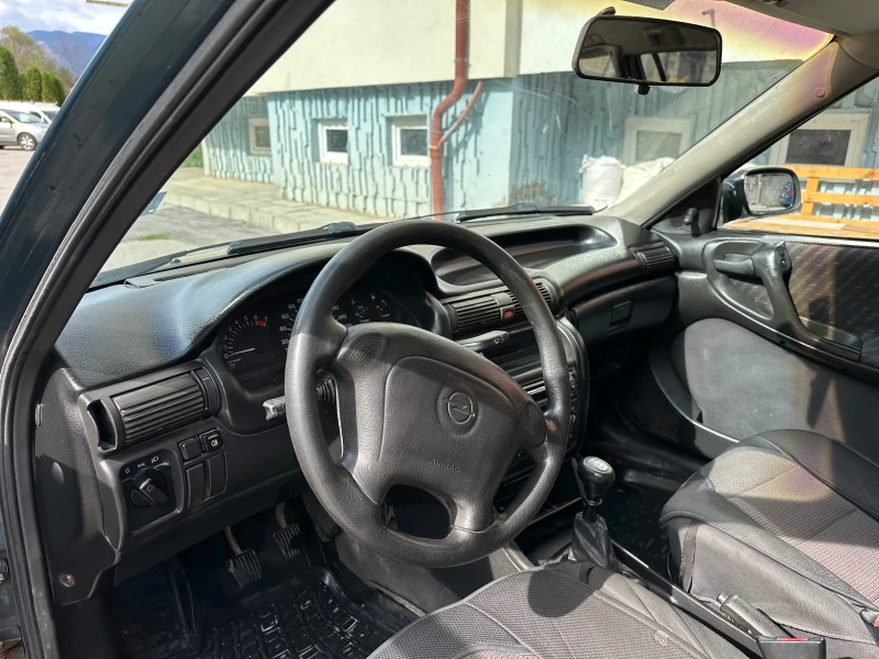 Opel Astra 1.4Si, снимка 9 - Автомобили и джипове - 48696001