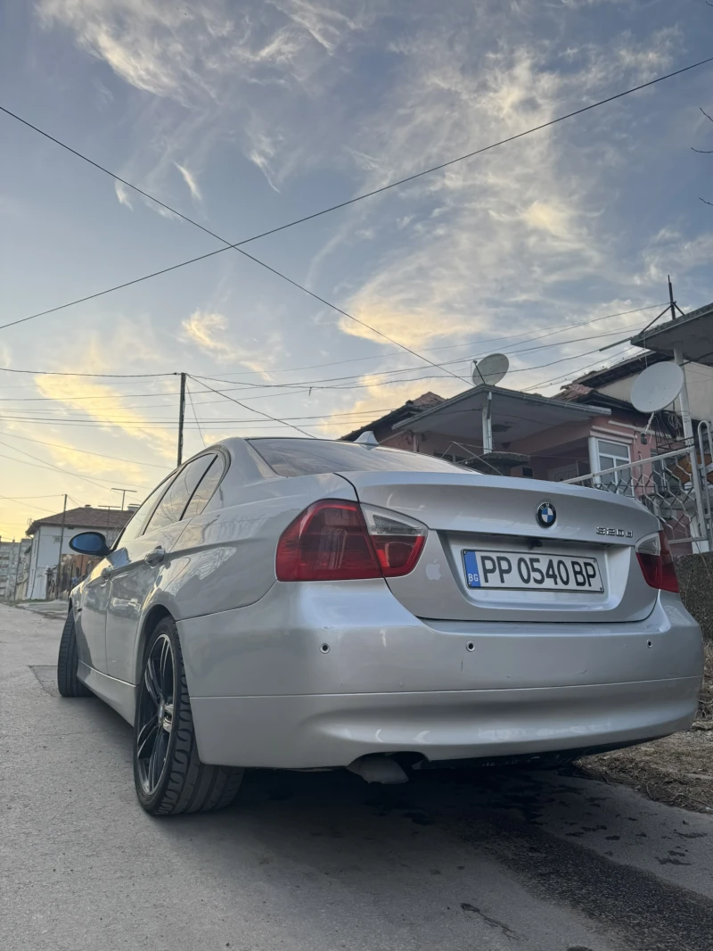 BMW 320, снимка 4 - Автомобили и джипове - 49424910