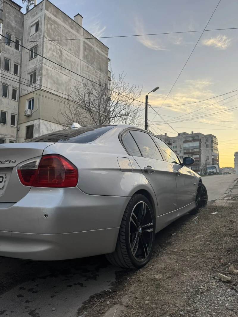 BMW 320, снимка 3 - Автомобили и джипове - 49424910