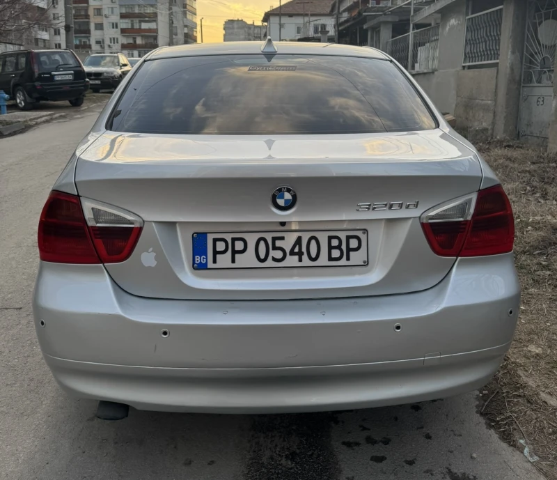 BMW 320, снимка 5 - Автомобили и джипове - 49424910