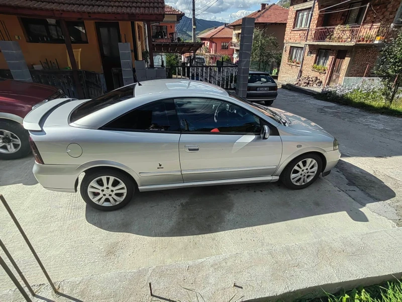 Opel Astra, снимка 12 - Автомобили и джипове - 52724565