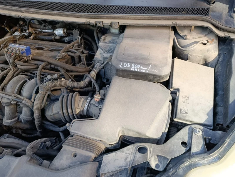Ford Focus 1.6 116кс, снимка 13 - Автомобили и джипове - 51781495