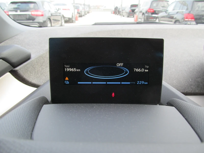 BMW i3 S-PREMIUM SELECTION/120Ah-42.2kWh/ТЕРМОПОМПА/LED, снимка 17 - Автомобили и джипове - 51607262