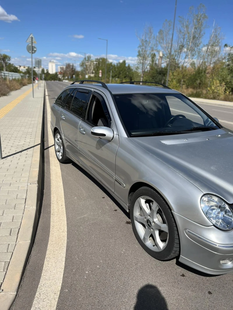 Mercedes-Benz C 220, снимка 5 - Автомобили и джипове - 52684763