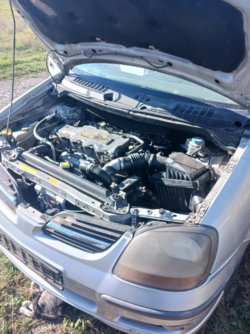 Nissan Almera tino, снимка 2 - Автомобили и джипове - 52394213