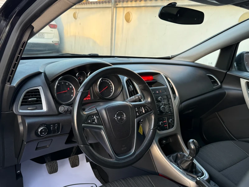 Opel Astra 1.6I 116HP , снимка 8 - Автомобили и джипове - 52426323