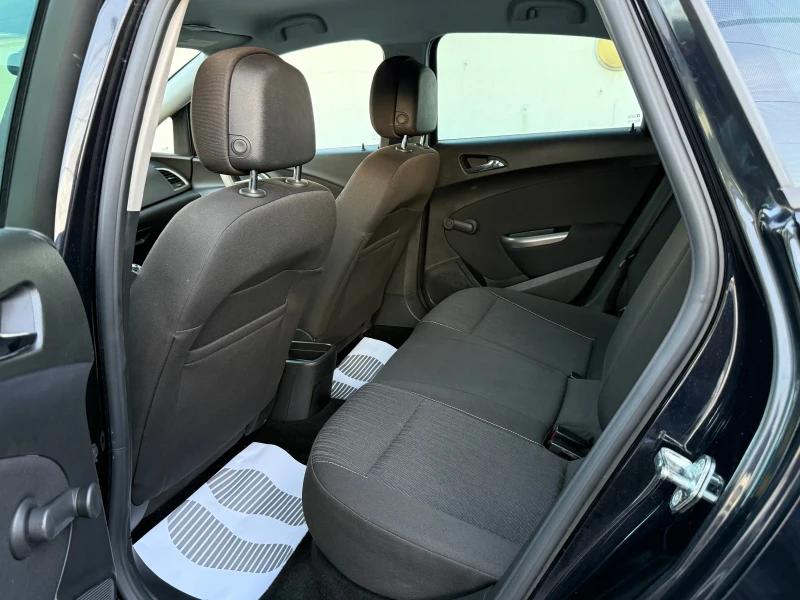 Opel Astra 1.6I 116HP , снимка 15 - Автомобили и джипове - 52426323