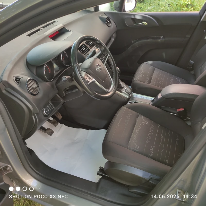 Opel Meriva 1.4  16v блутут, хендсфри, аукс, автопилот, снимка 5 - Автомобили и джипове - 52646939