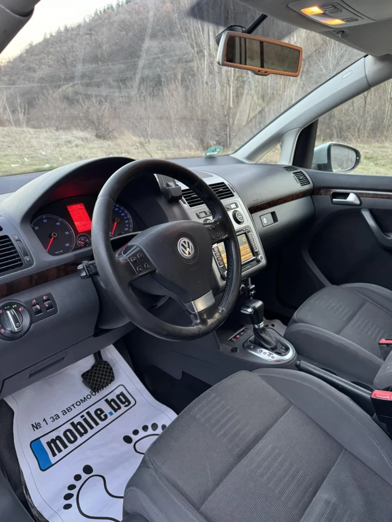VW Touran 2.0 tdi 140 k.c. BMM, снимка 9 - Автомобили и джипове - 53479157