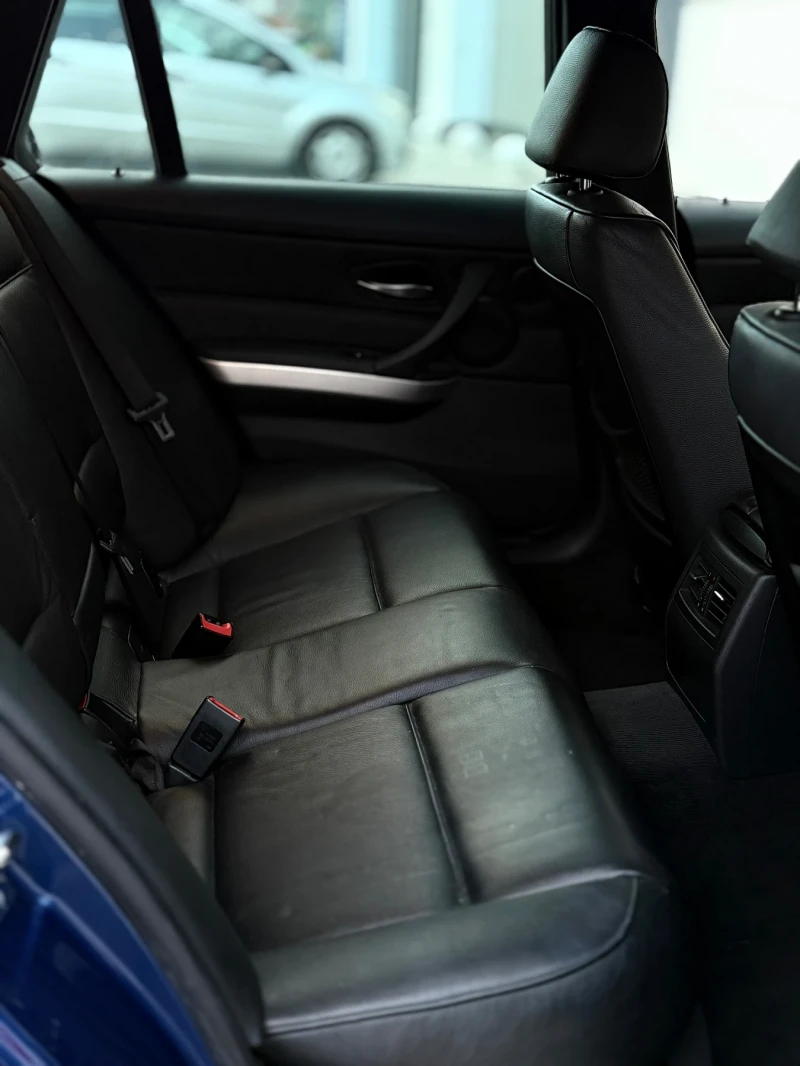 BMW 330 330D/M PACK * * 1ви СОБСТВЕНИК* * Le Mans Blue, снимка 10 - Автомобили и джипове - 53598710